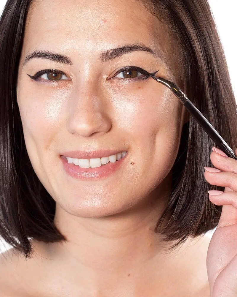 Angled Eyeliner Brush