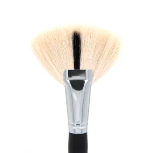 Deluxe Soft Fan Brush  C143