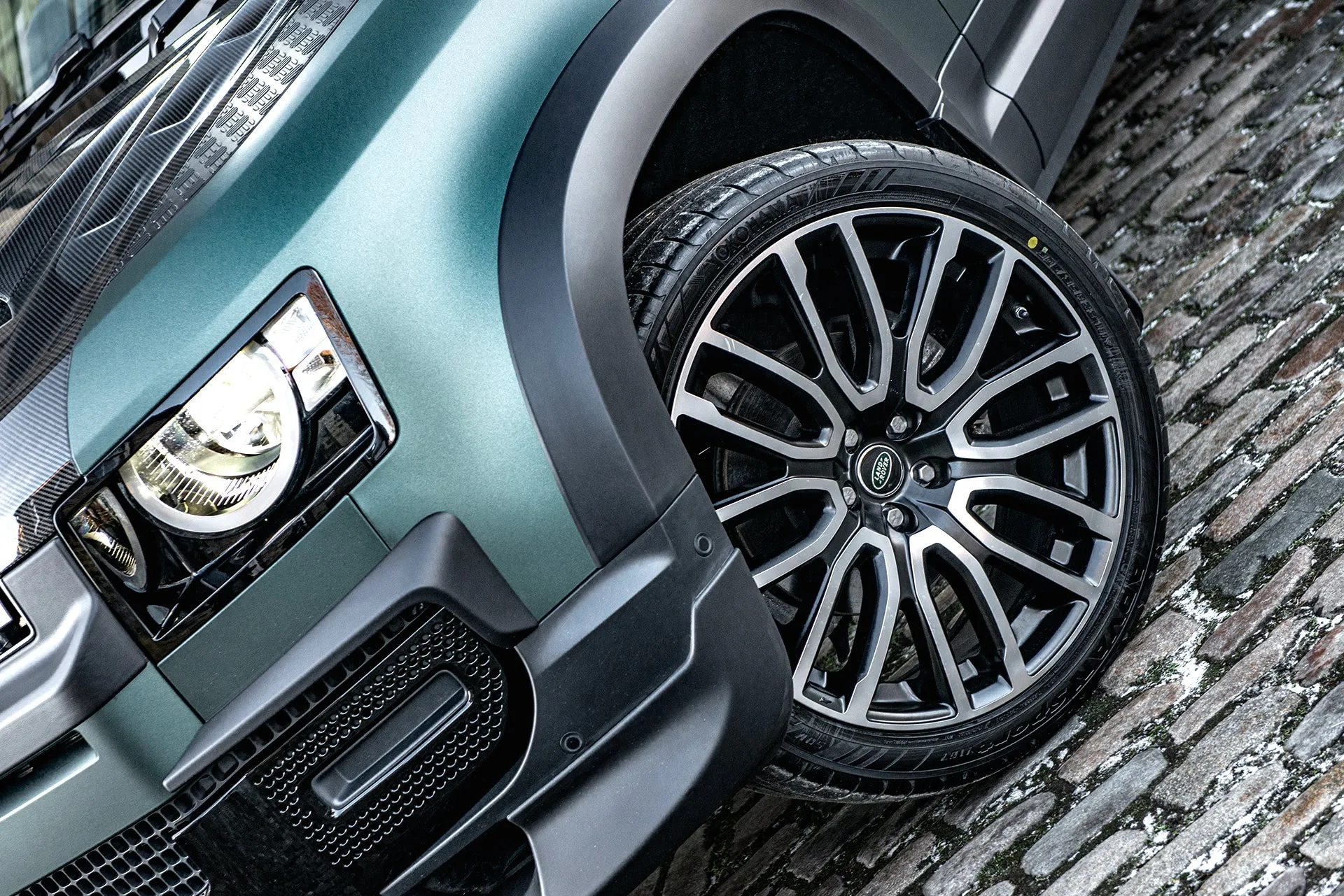 Green Exterior & Conversions for Land Rover Defender 110