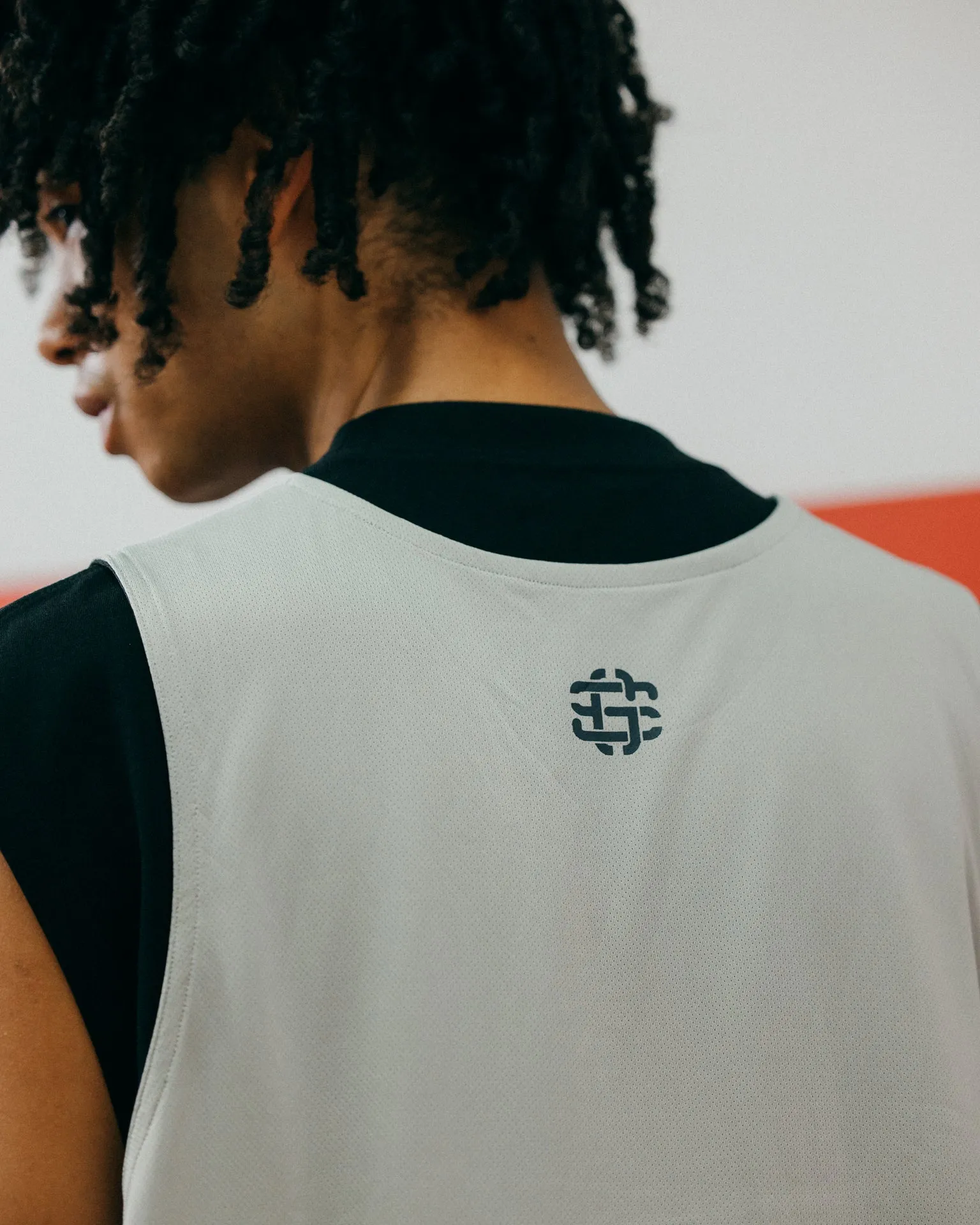 GROSPORTS BASKETBALL REVERSIBLE JERSEY/ BLACK & GREY