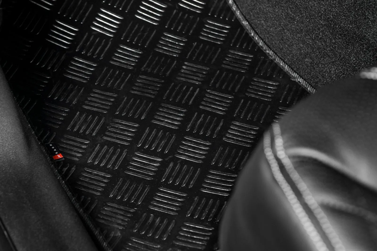JEEP WRANGLER jk (2007-2018) CHEQUERED RUBBER MATS - 4 DOOR
