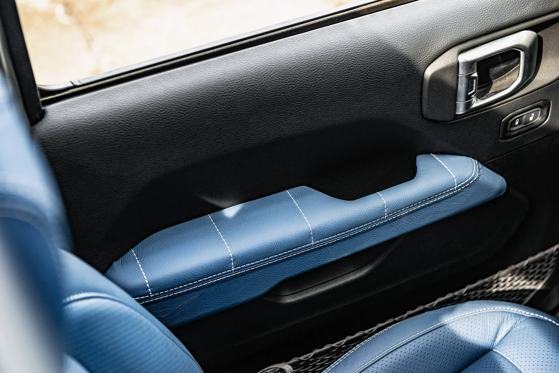Jeep Wrangler JL 2 Door Leather Interior - Blue Edition