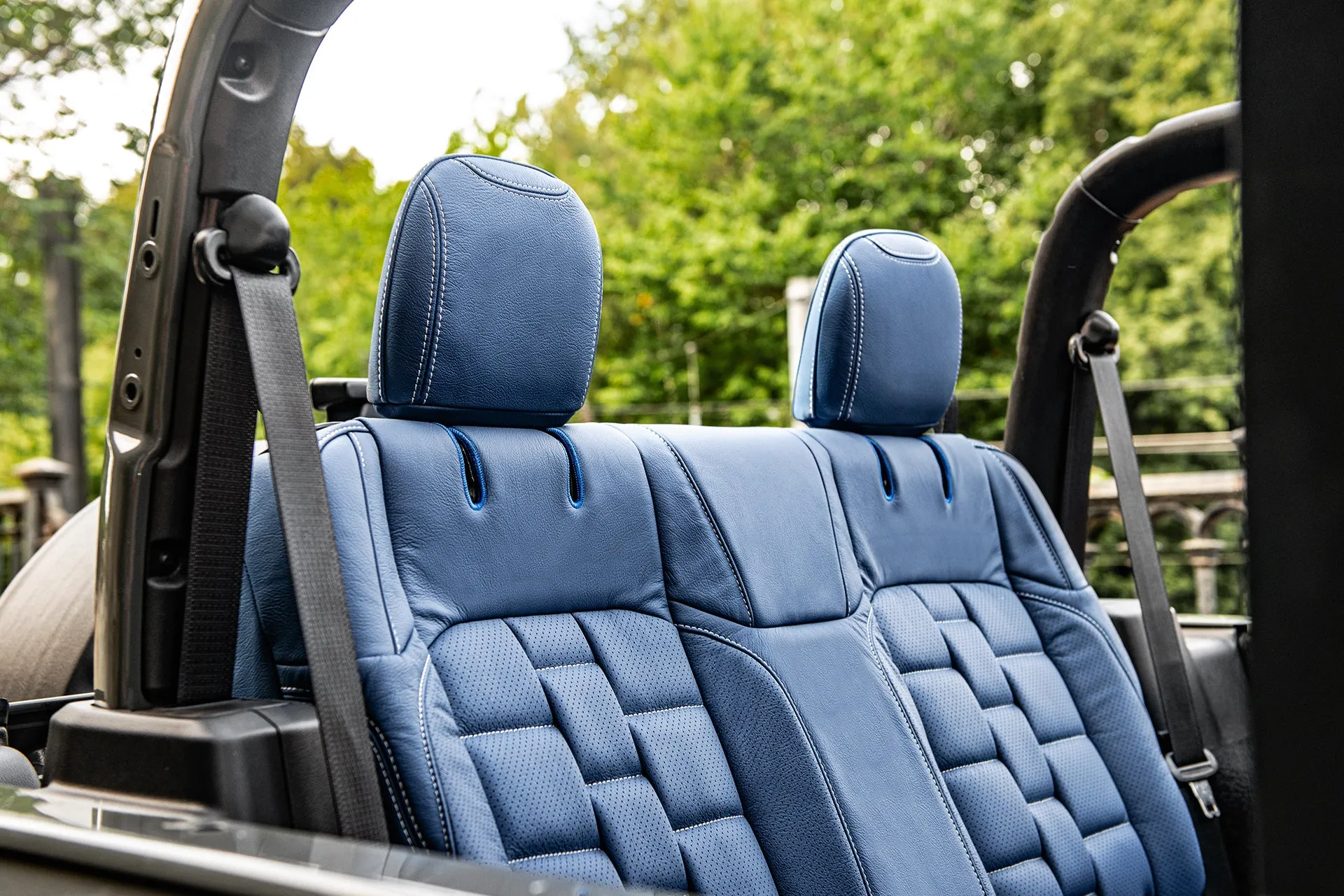 Jeep Wrangler JL 2 Door Leather Interior - Blue Edition