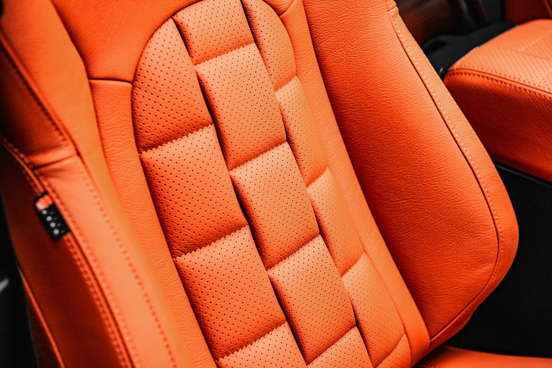 Jeep Wrangler JL 2 Door Leather Sports Interior - Orange Edition