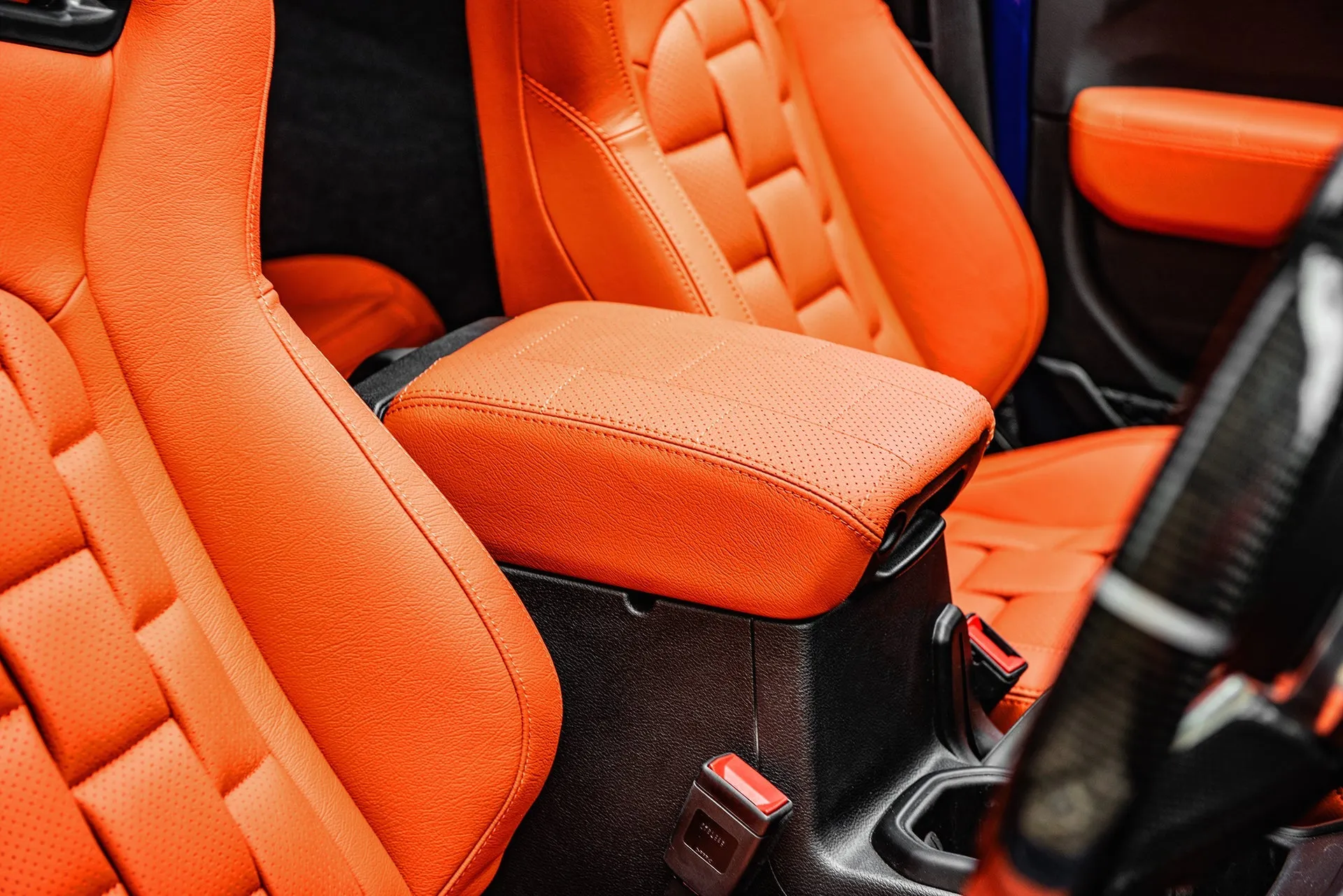 Jeep Wrangler JL 2 Door Leather Sports Interior - Orange Edition