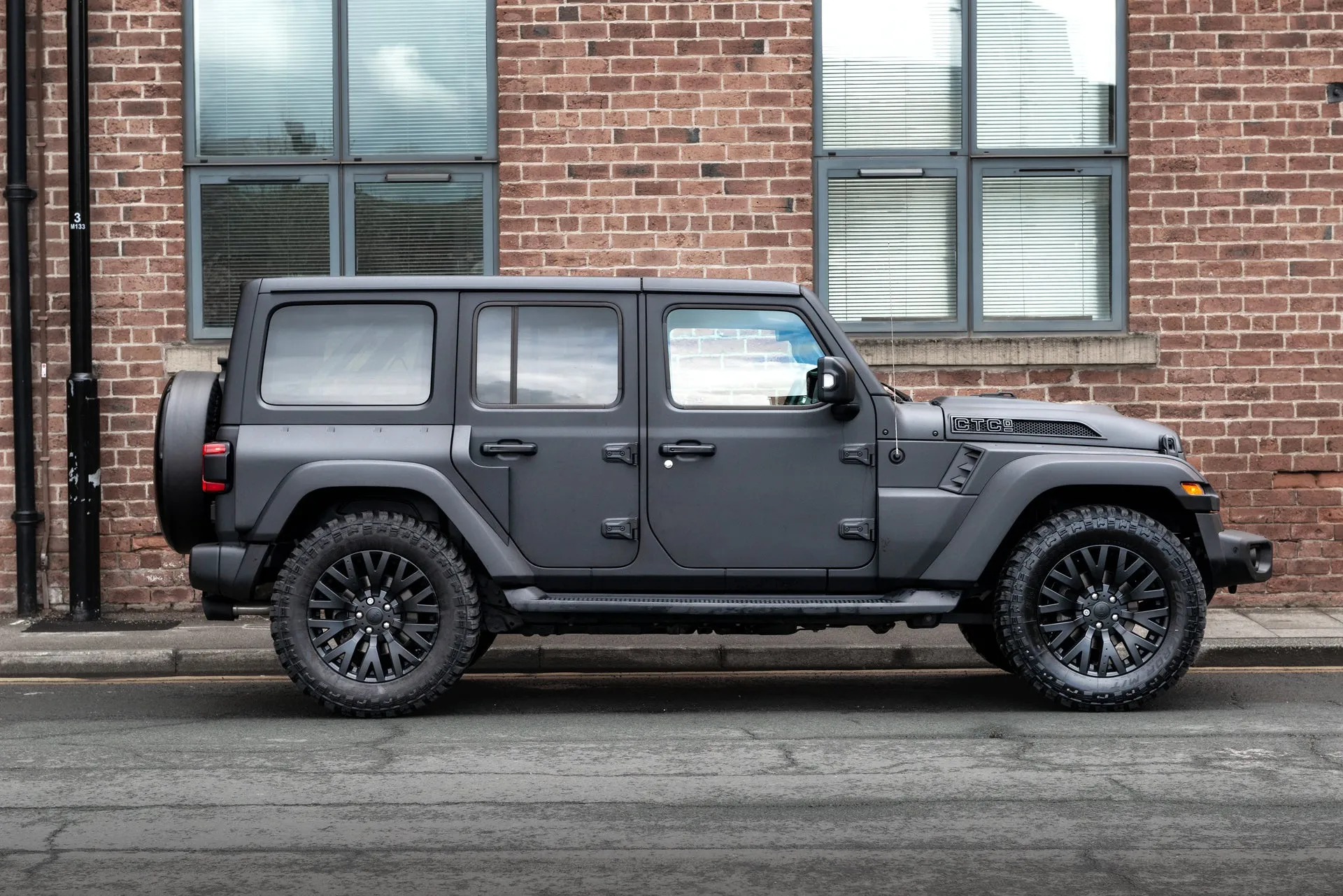 Jeep Wrangler JL 4 Door Black Hawk - Black Exterior