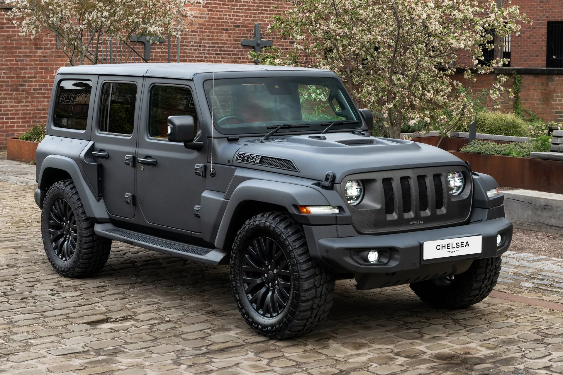 Jeep Wrangler JL 4 Door Black Hawk - Black Exterior