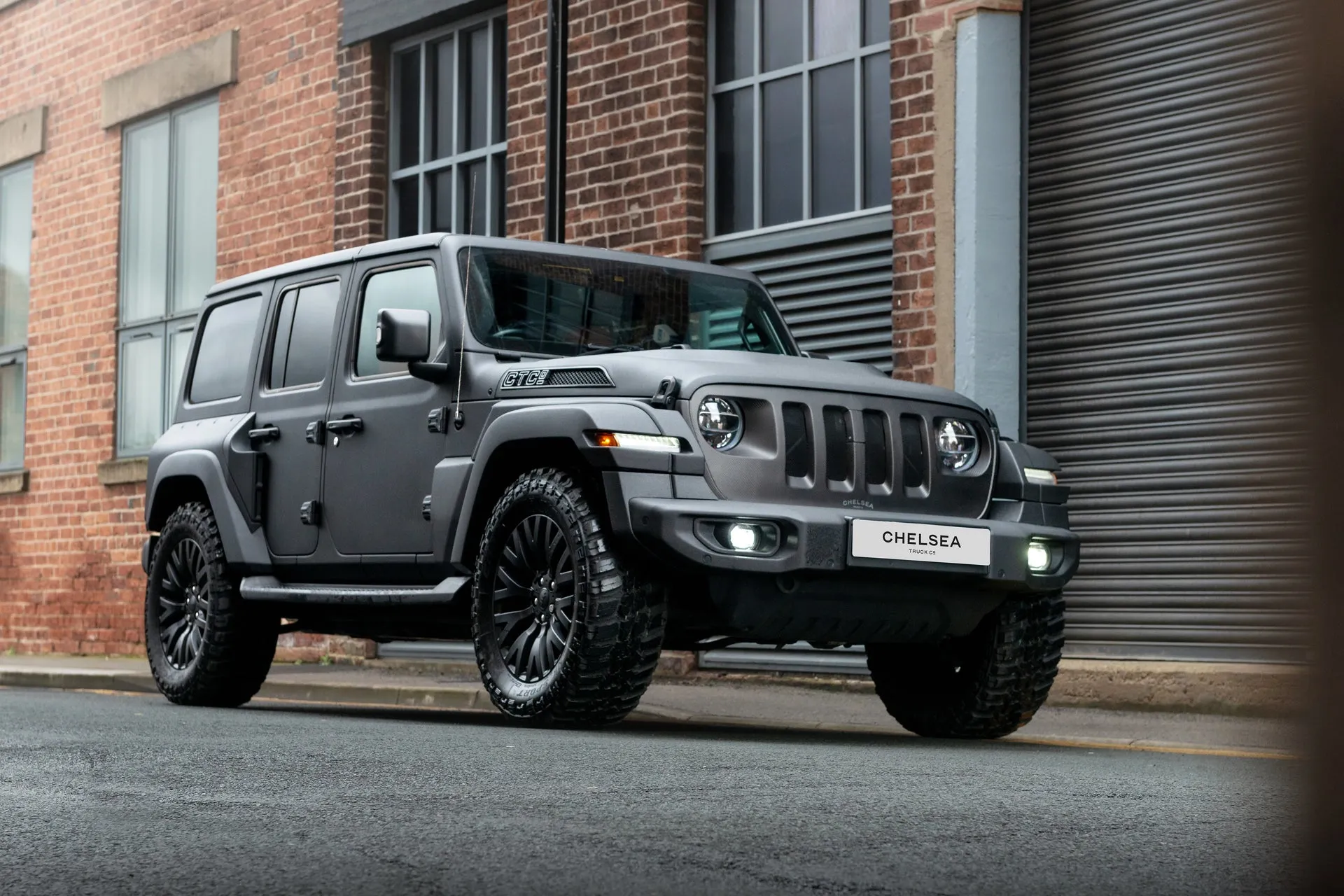 Jeep Wrangler JL 4 Door Black Hawk - Black Exterior