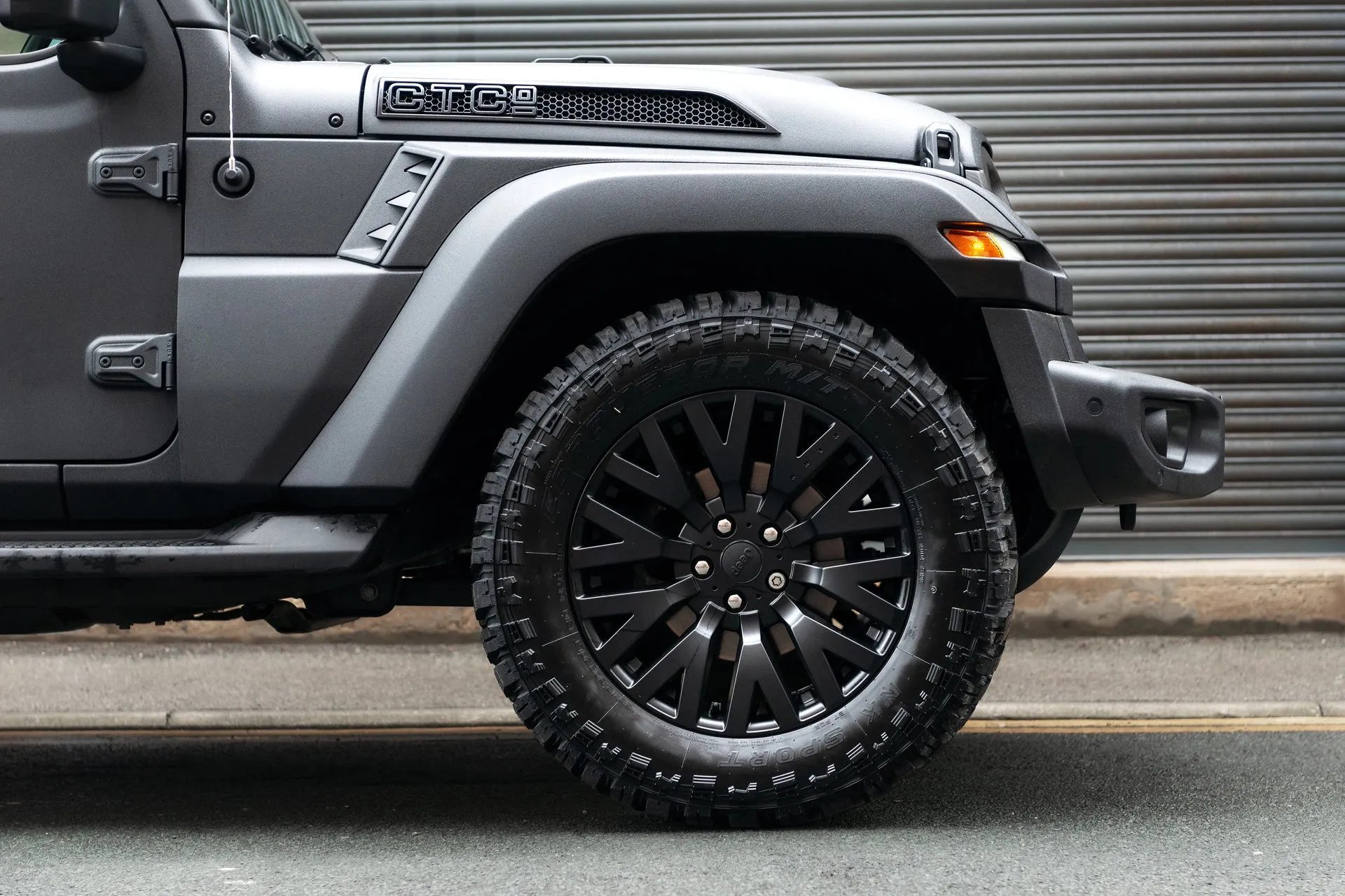 Jeep Wrangler JL 4 Door Black Hawk - Black Exterior