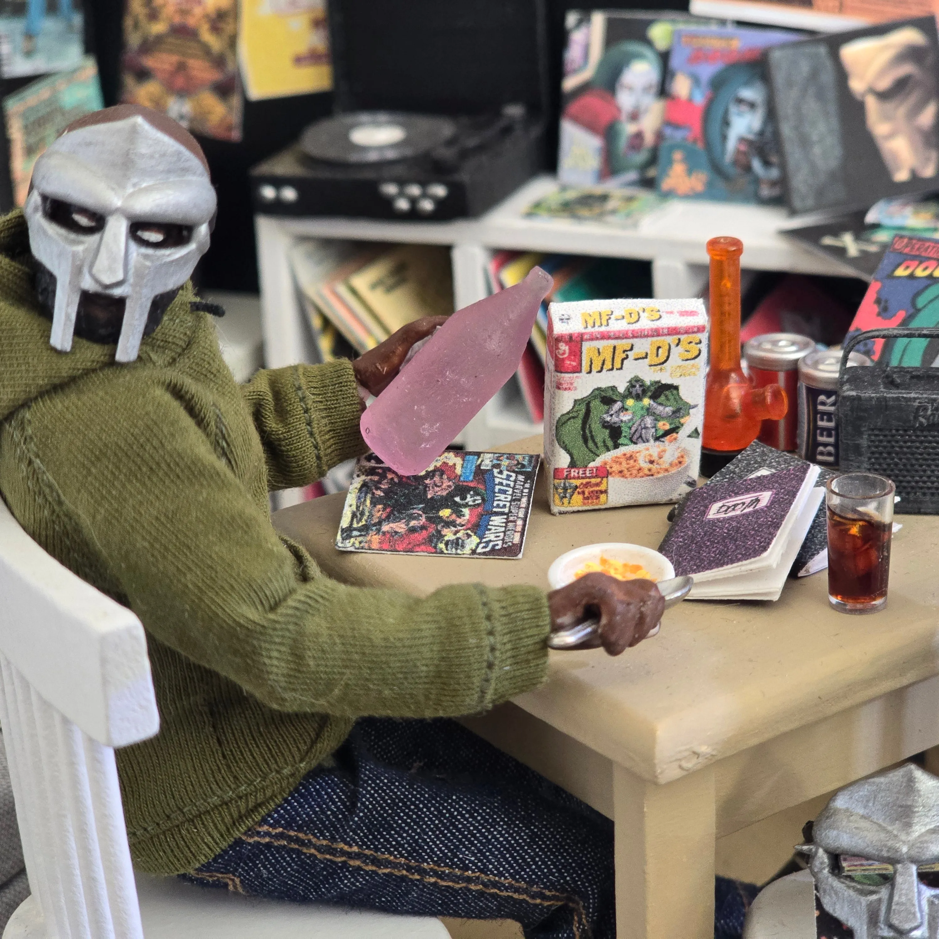 Metal Face Villain 1/12th (Larger) Scale Accessories Pack
