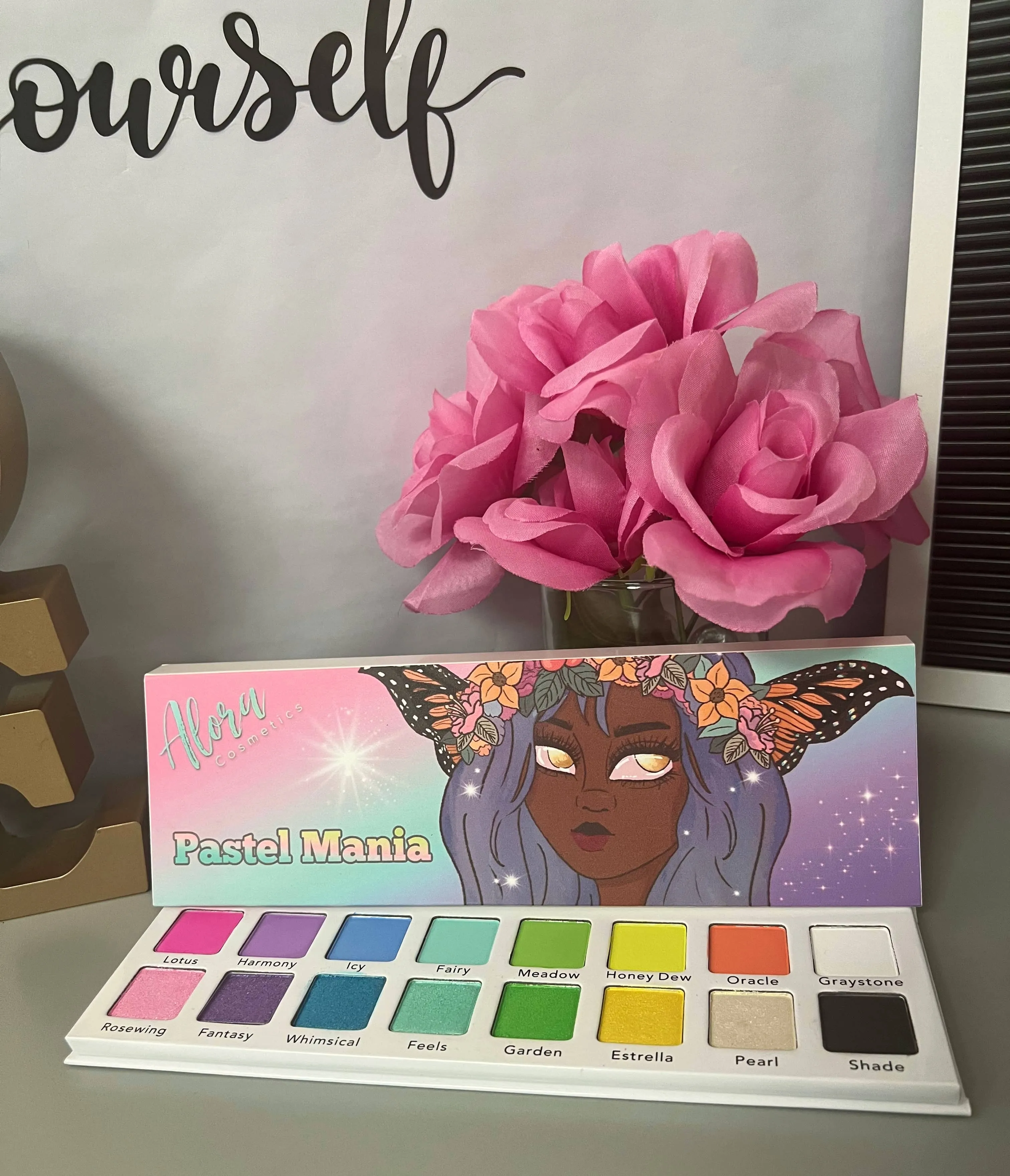 Pastel Mania Eyeshadow Palette