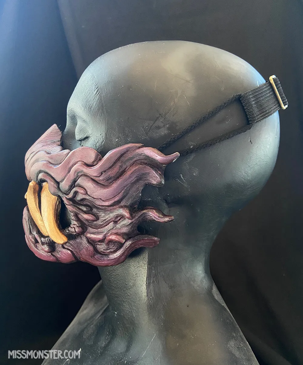 PATREON- SNARL HALF MASK- RUST