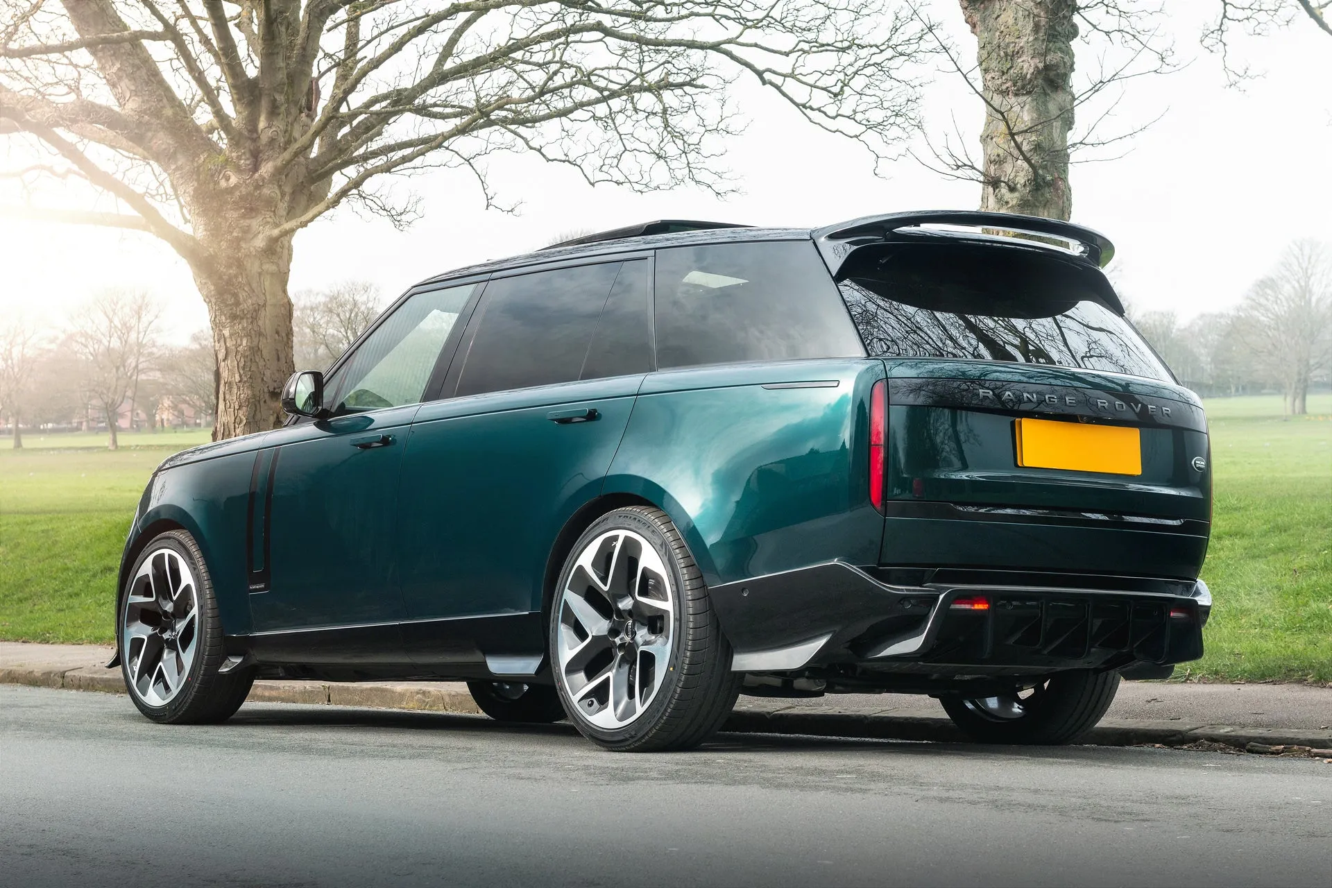 Range Rover LWB Edition By Racing Green Automotive