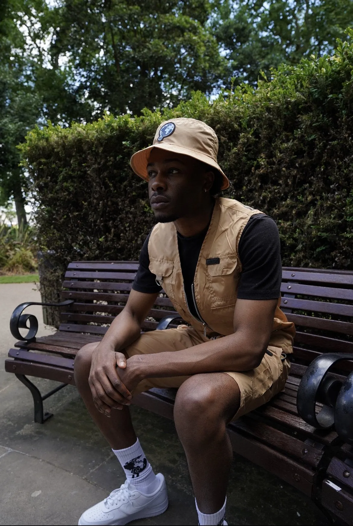 S WORLD BUCKET HAT CAMEL CREAM