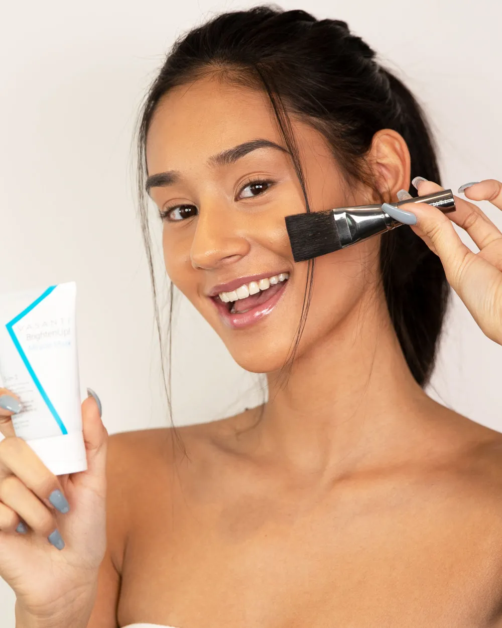 Stubby Miracle Mask Brush