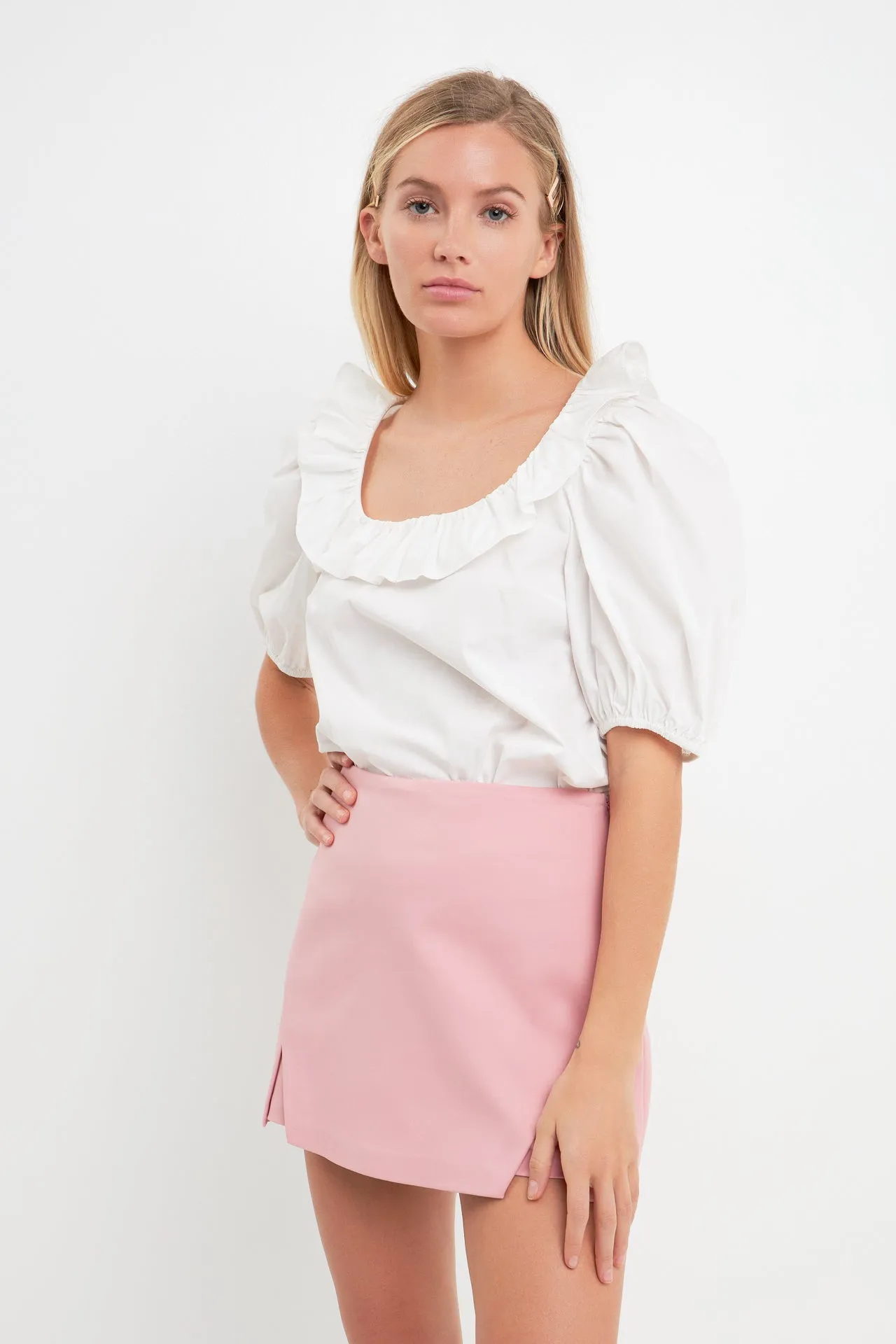 U-neckline Puff Sleeve Top