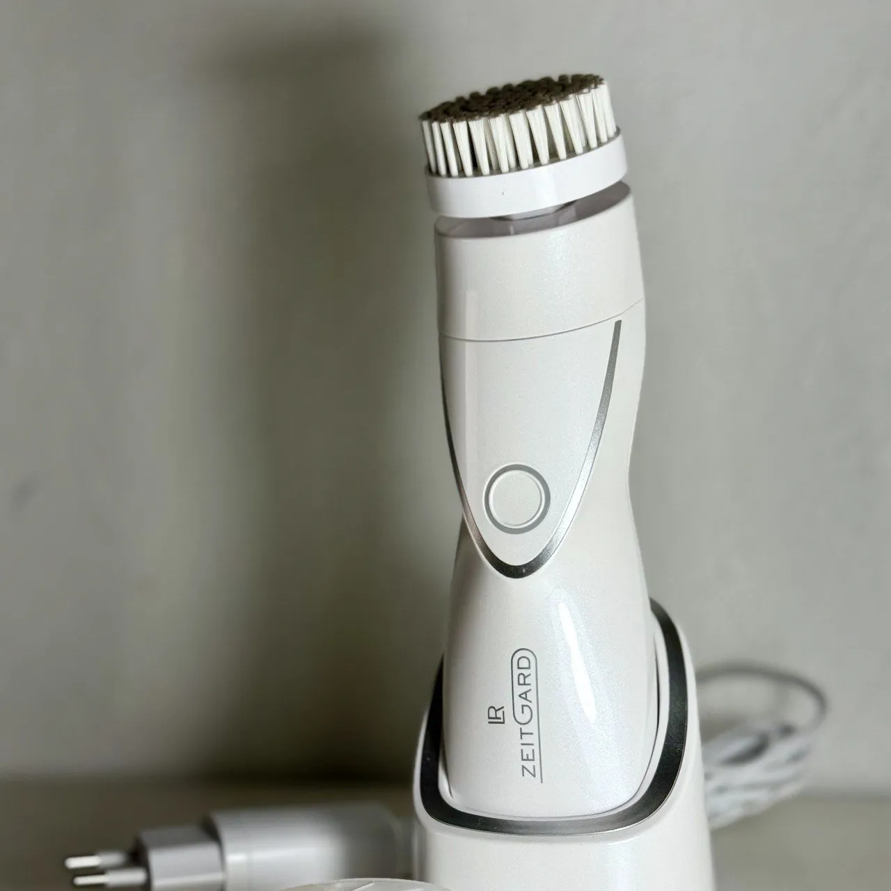 ZEITGARD PRO Cosmetic Device   Face Cleansing Tool